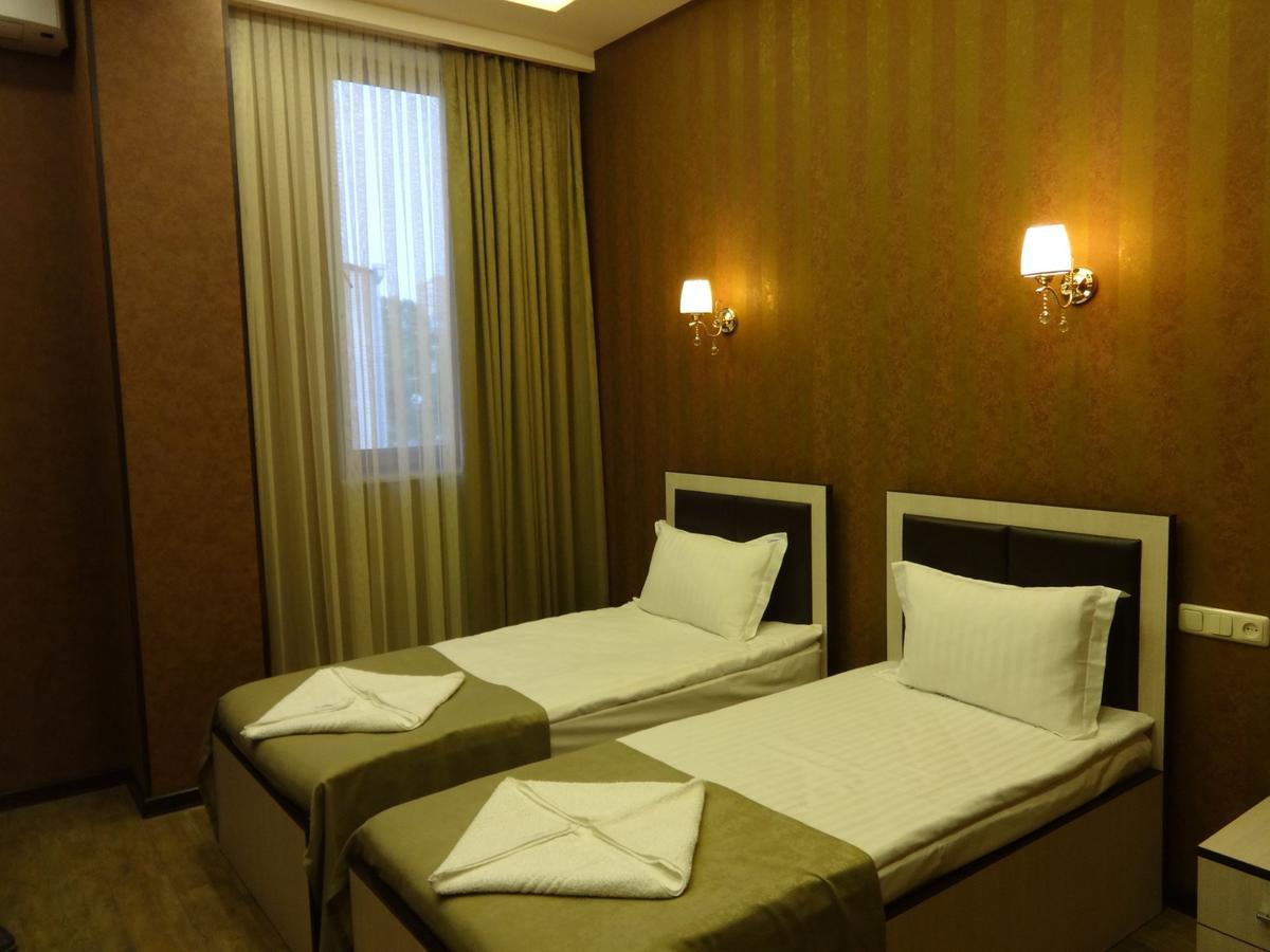 Eridana Hotel Erévan Extérieur photo